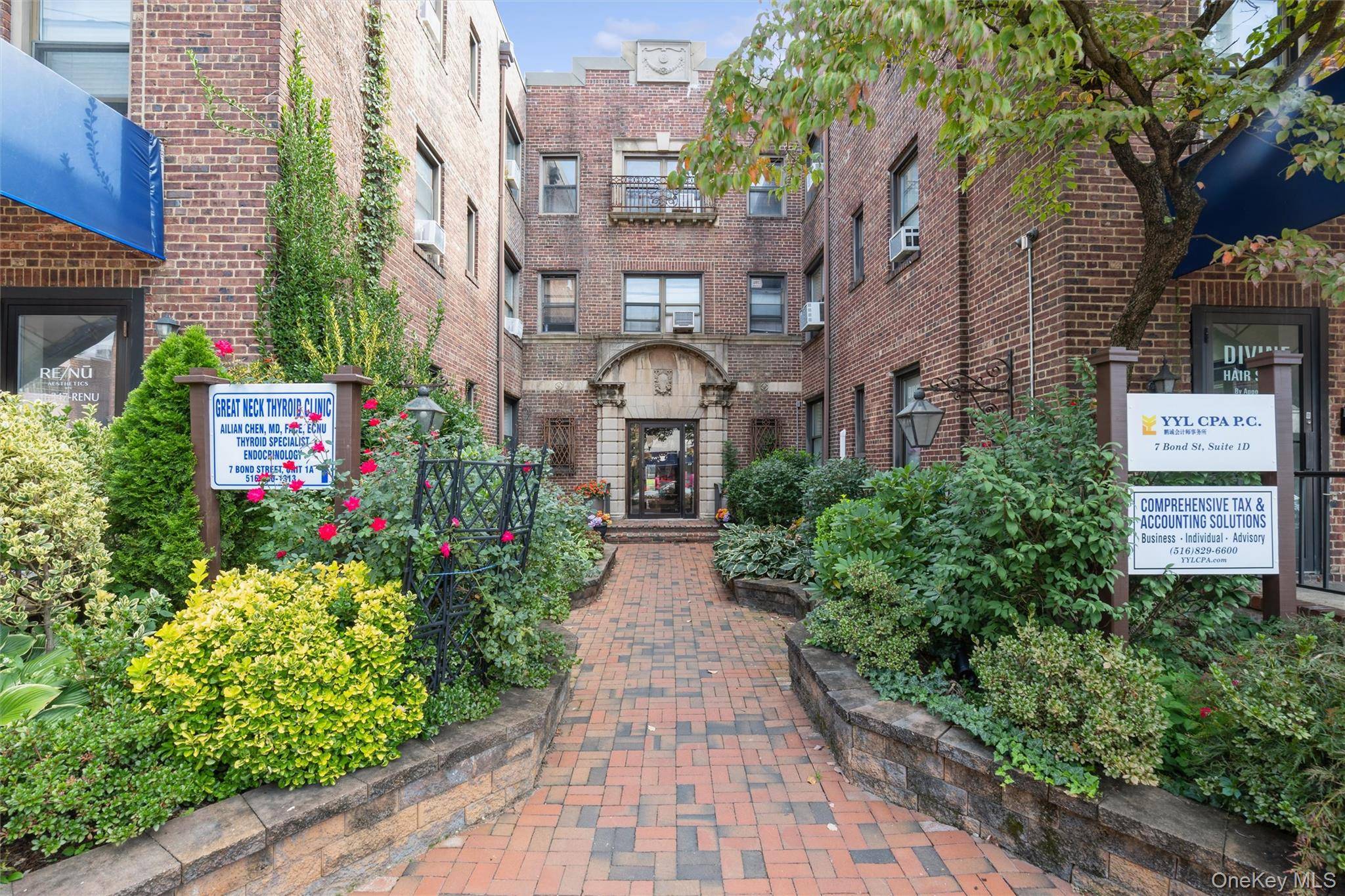 7 Bond ST #3G, Great Neck, NY 11021