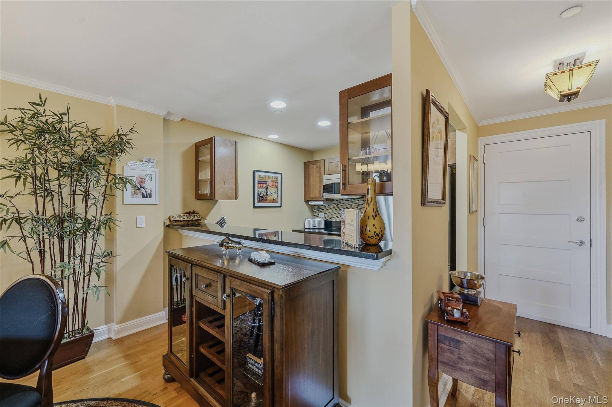 225 Stanley AVE #107, Mamaroneck, NY 10543