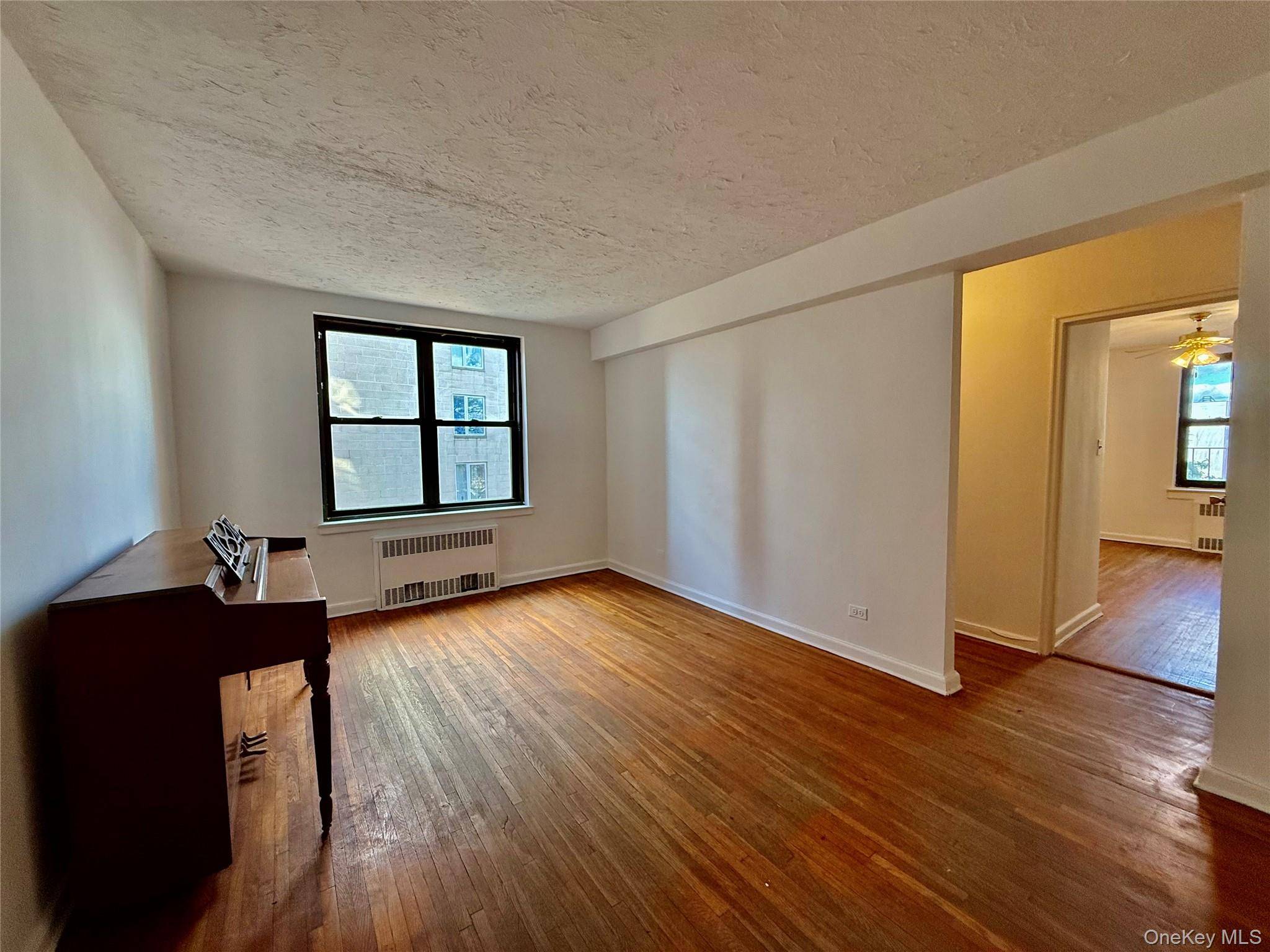 112-24 Northern BLVD #3G, Corona, NY 11368