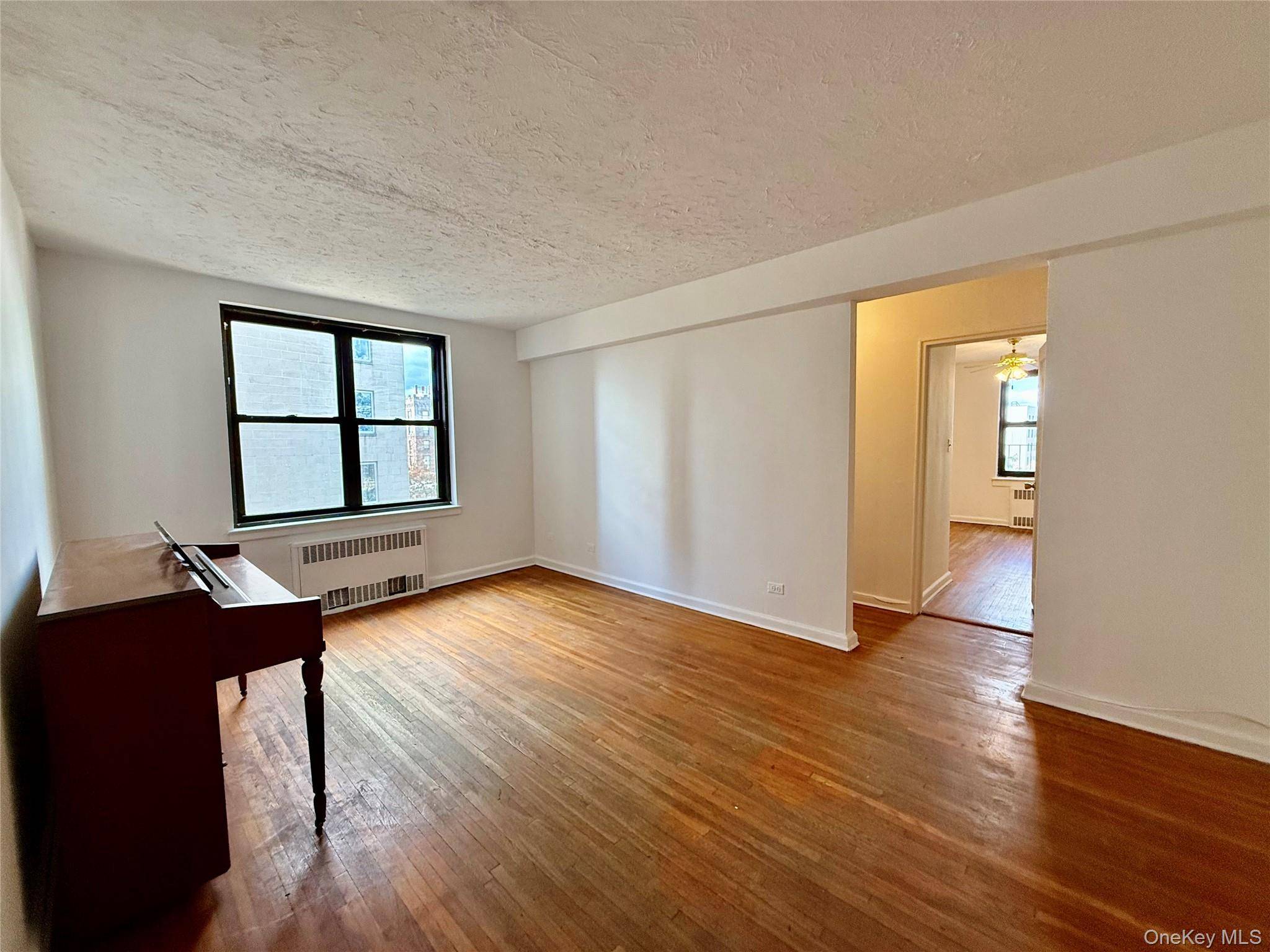 112-24 Northern BLVD #3G, Corona, NY 11368