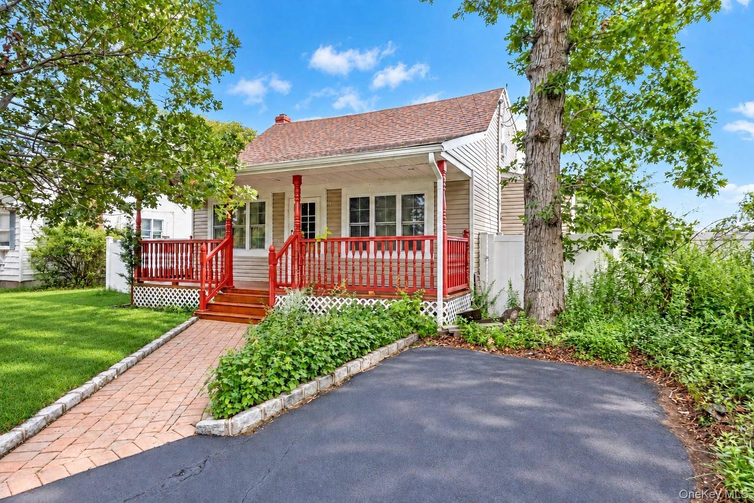 127 Johns Neck RD, Shirley, NY 11967