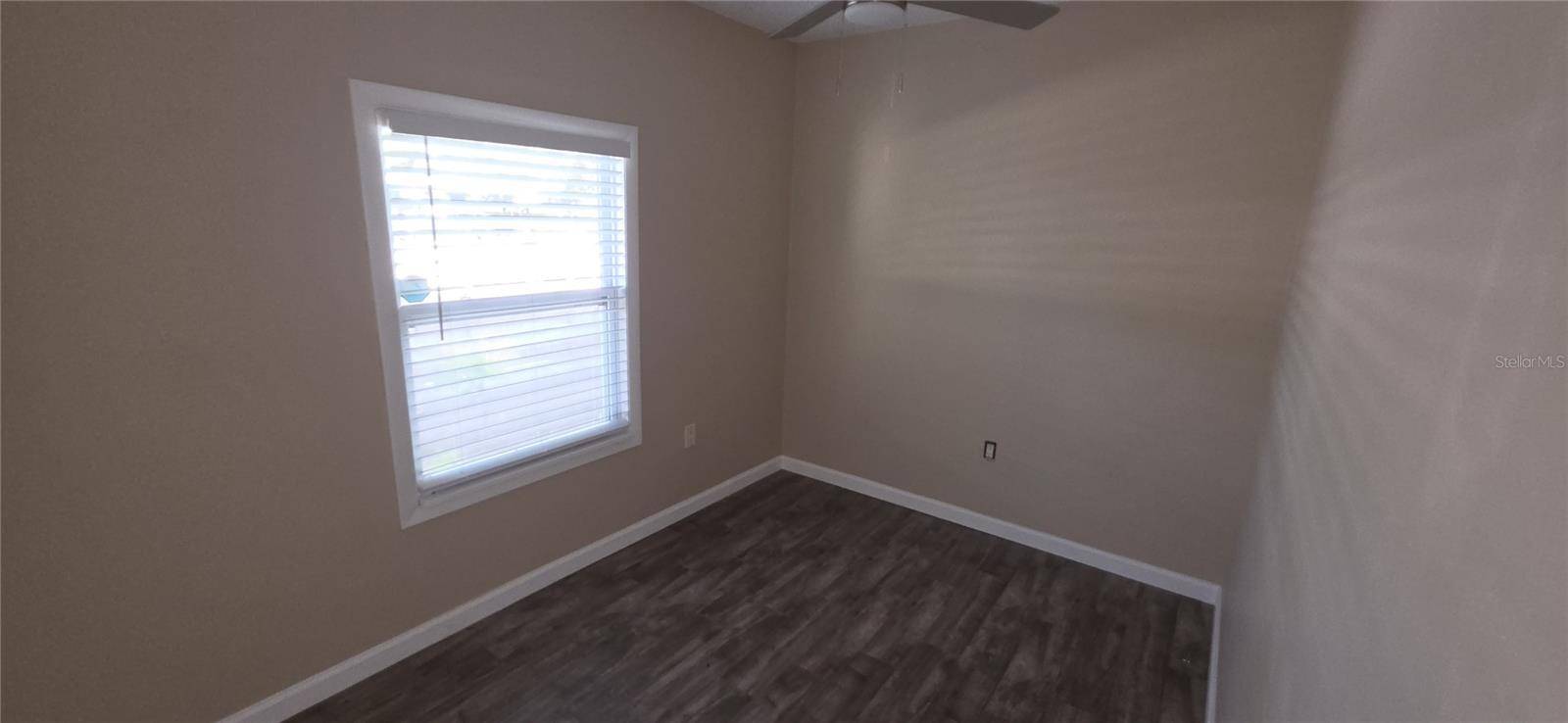 1868 LAUREL ST, Sarasota, FL 34236
