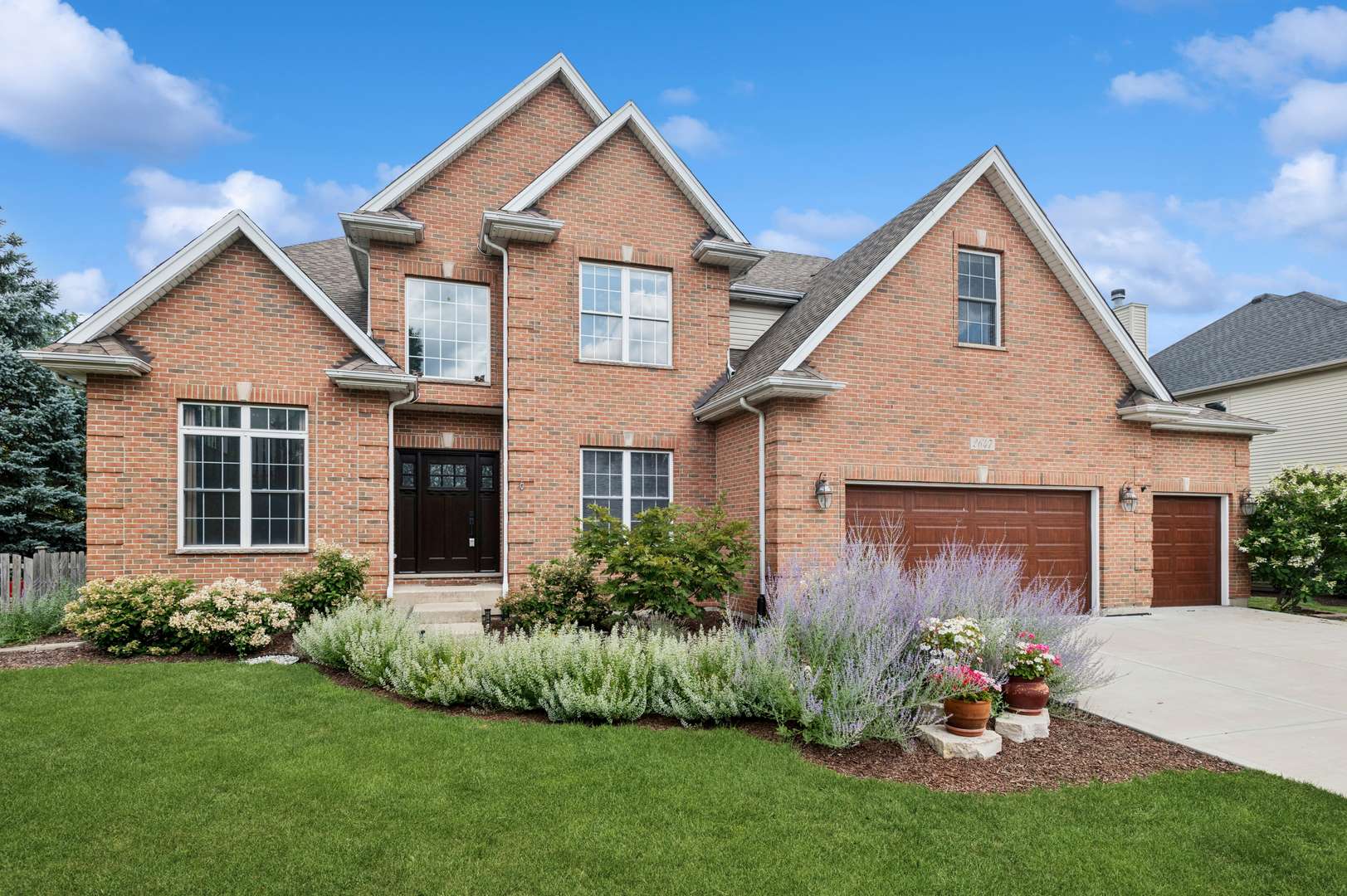 2647 Lupine CIR, Naperville, IL 60564
