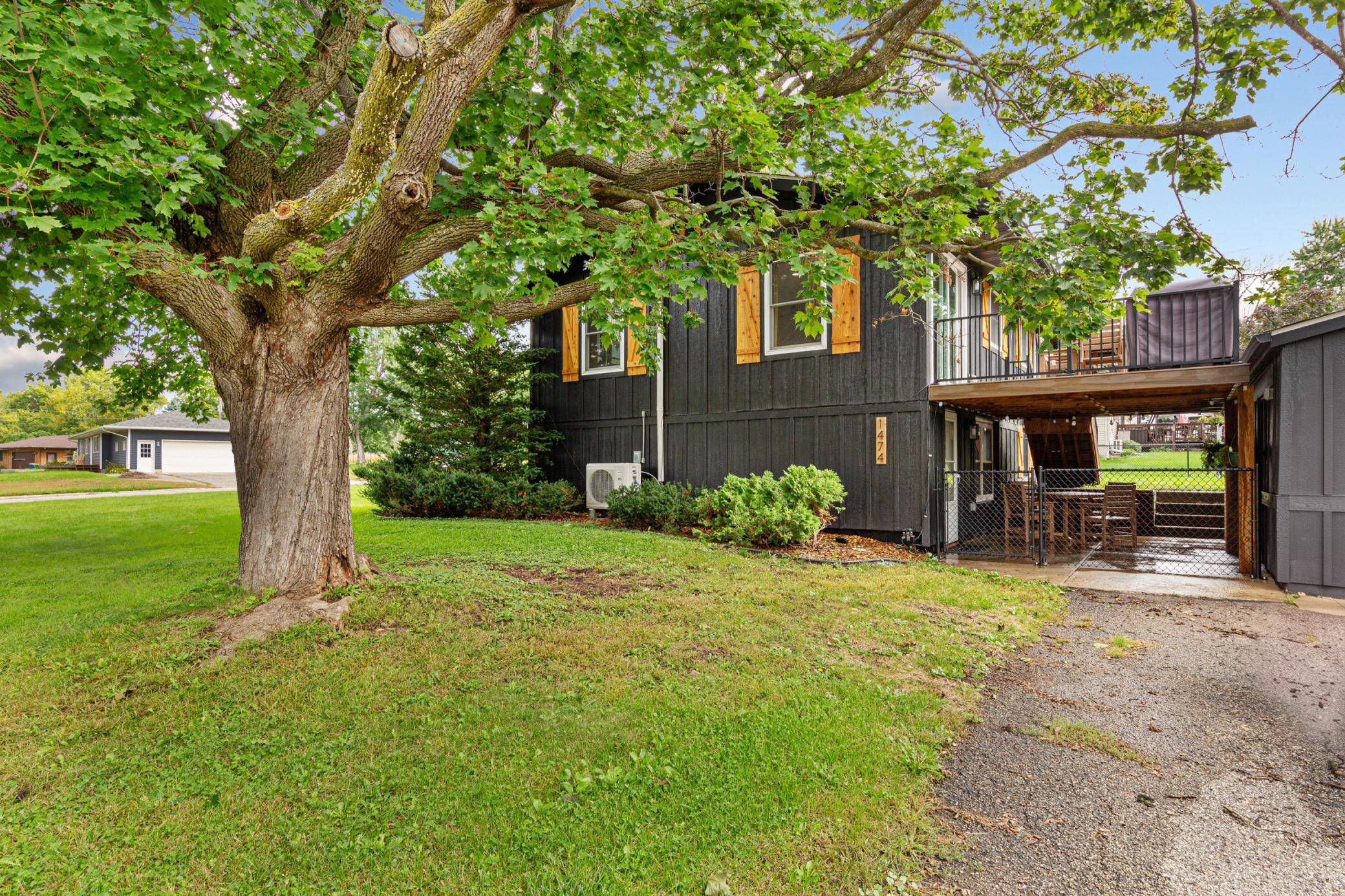 1474 Aldrich CT, Faribault, MN 55021