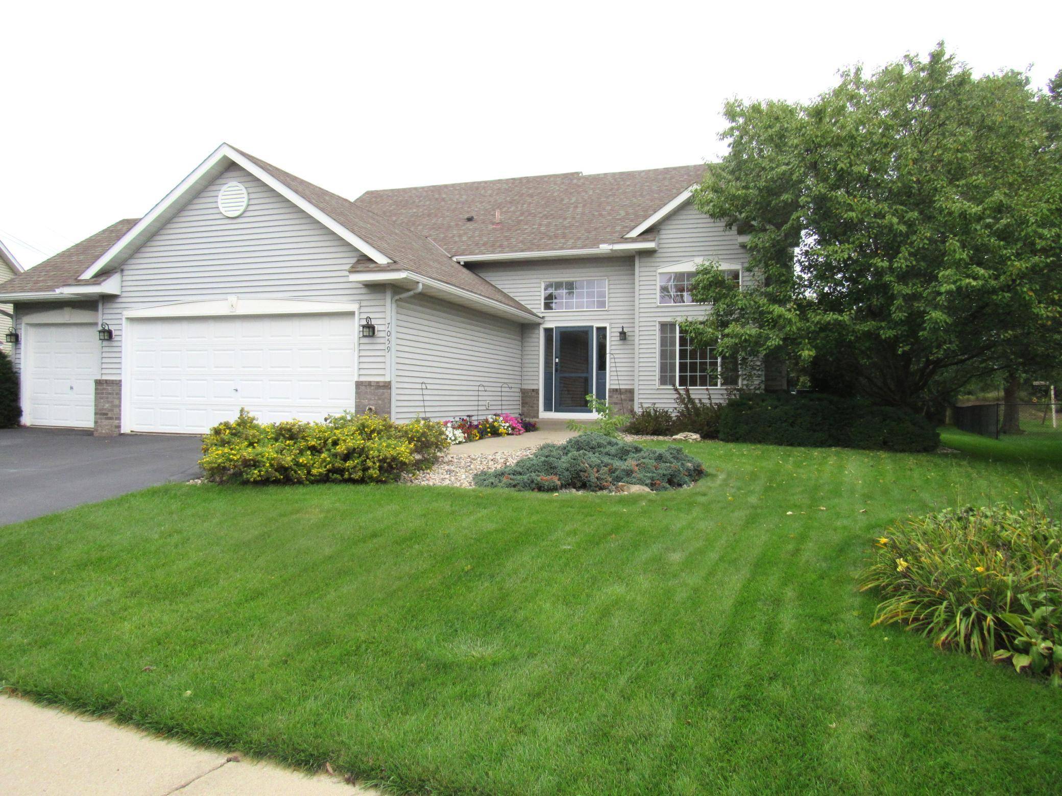 7059 Sussex LN, Shakopee, MN 55379