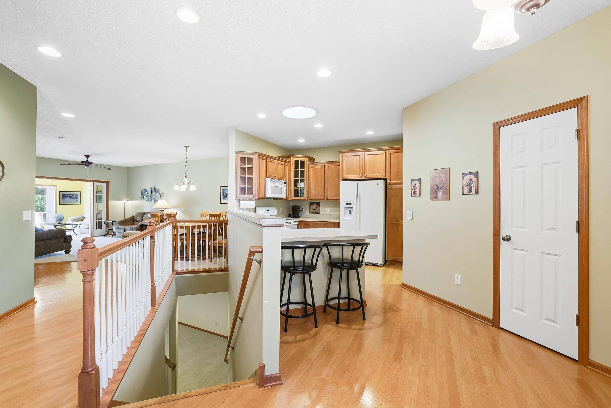 776 Meredith CIR, River Falls, WI 54022