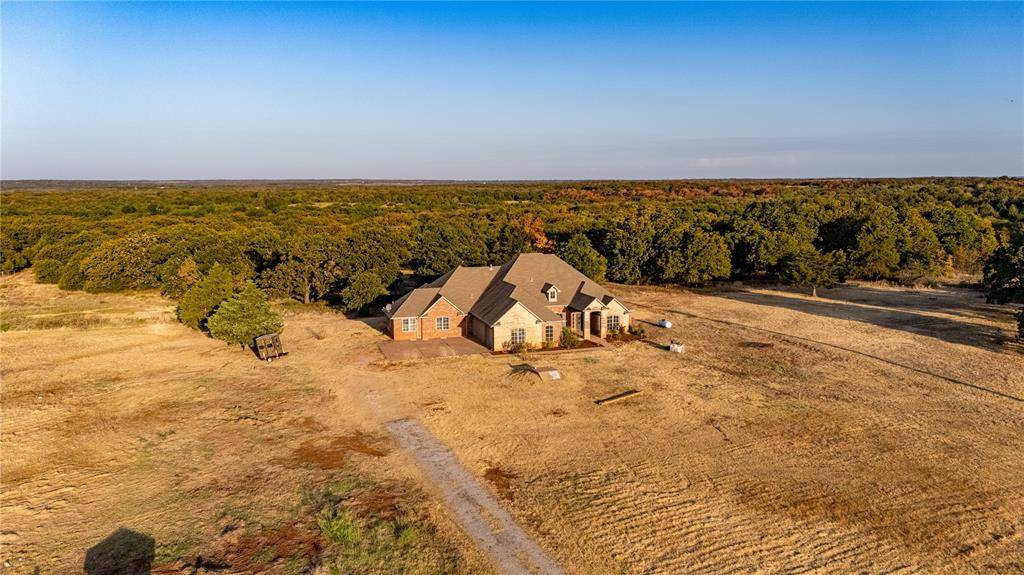 10501 Dobbs RD, Wellston, OK 74881