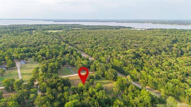 000 Deer Run RD, Hugo, OK 74743