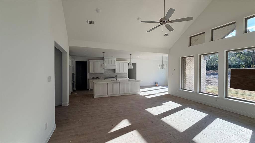729 County Road 3355, Paradise, TX 76073