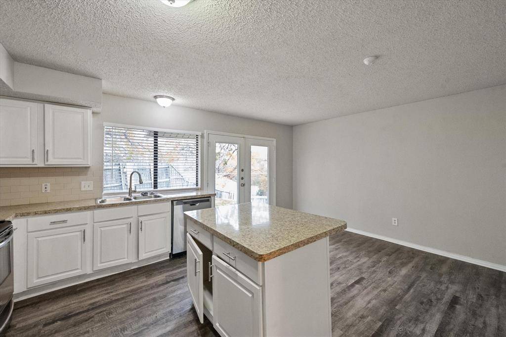 3505 Rush Springs Drive, Arlington, TX 76016