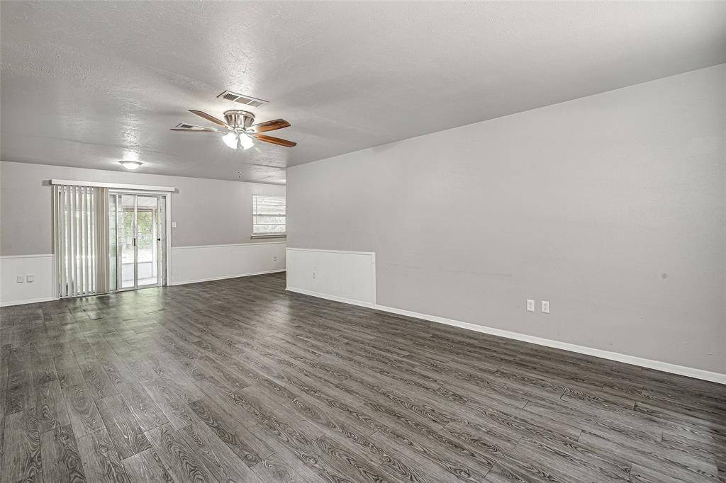 509 Branch Circle W, White Settlement, TX 76108