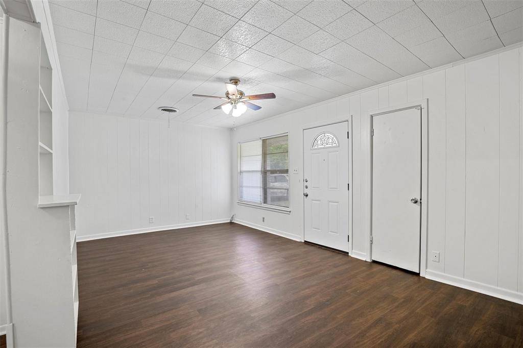 711 N Carroll Boulevard, Denton, TX 76201