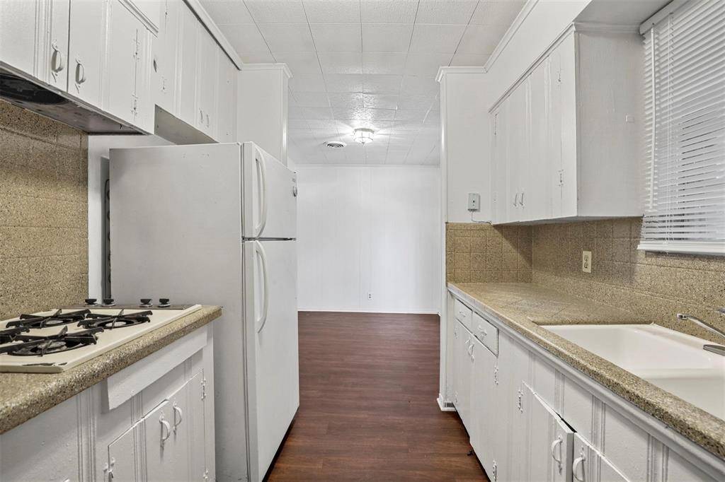 711 N Carroll Boulevard, Denton, TX 76201