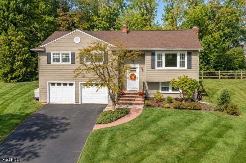 27 Fawn Cir, Berkeley Heights Twp., NJ 07922