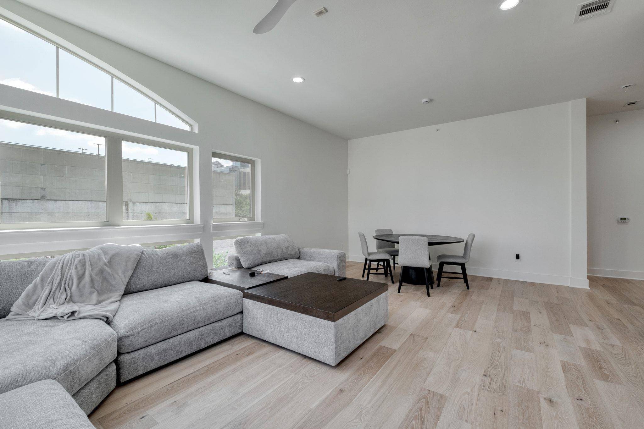 908 Nueces ST #48, Austin, TX 78701