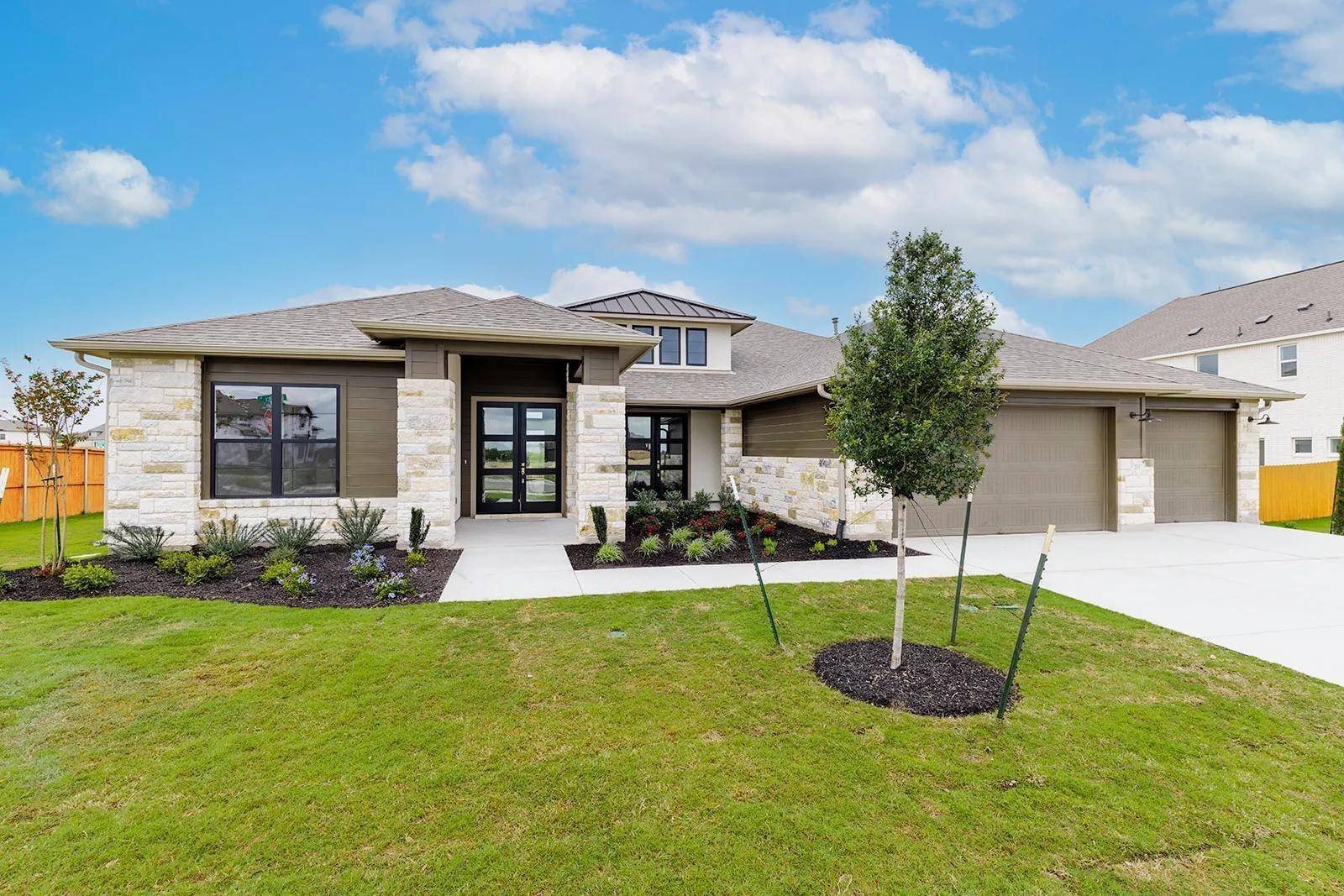 201 Clancy DR, Liberty Hill, TX 78642