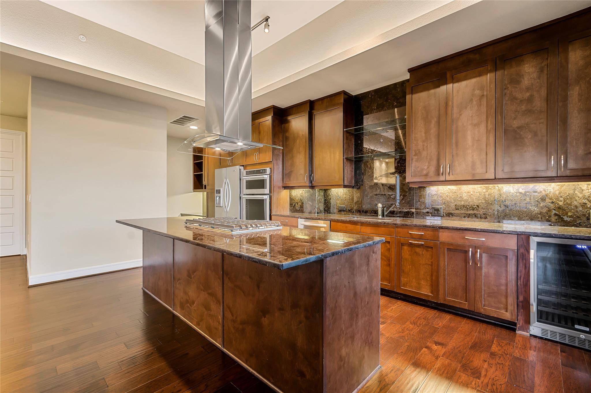 214 Barton Springs RD #1921, Austin, TX 78704