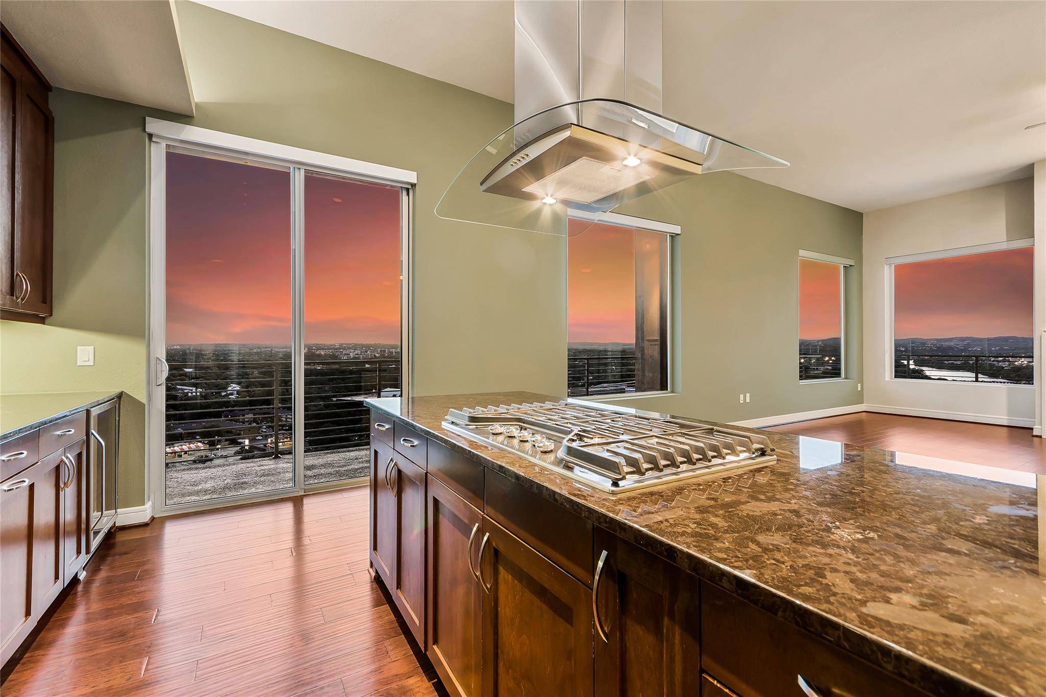214 Barton Springs RD #1921, Austin, TX 78704