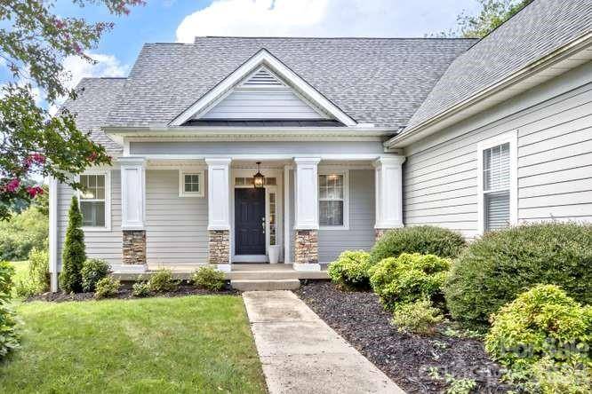 634 Vista Falls RD, Mills River, NC 28759
