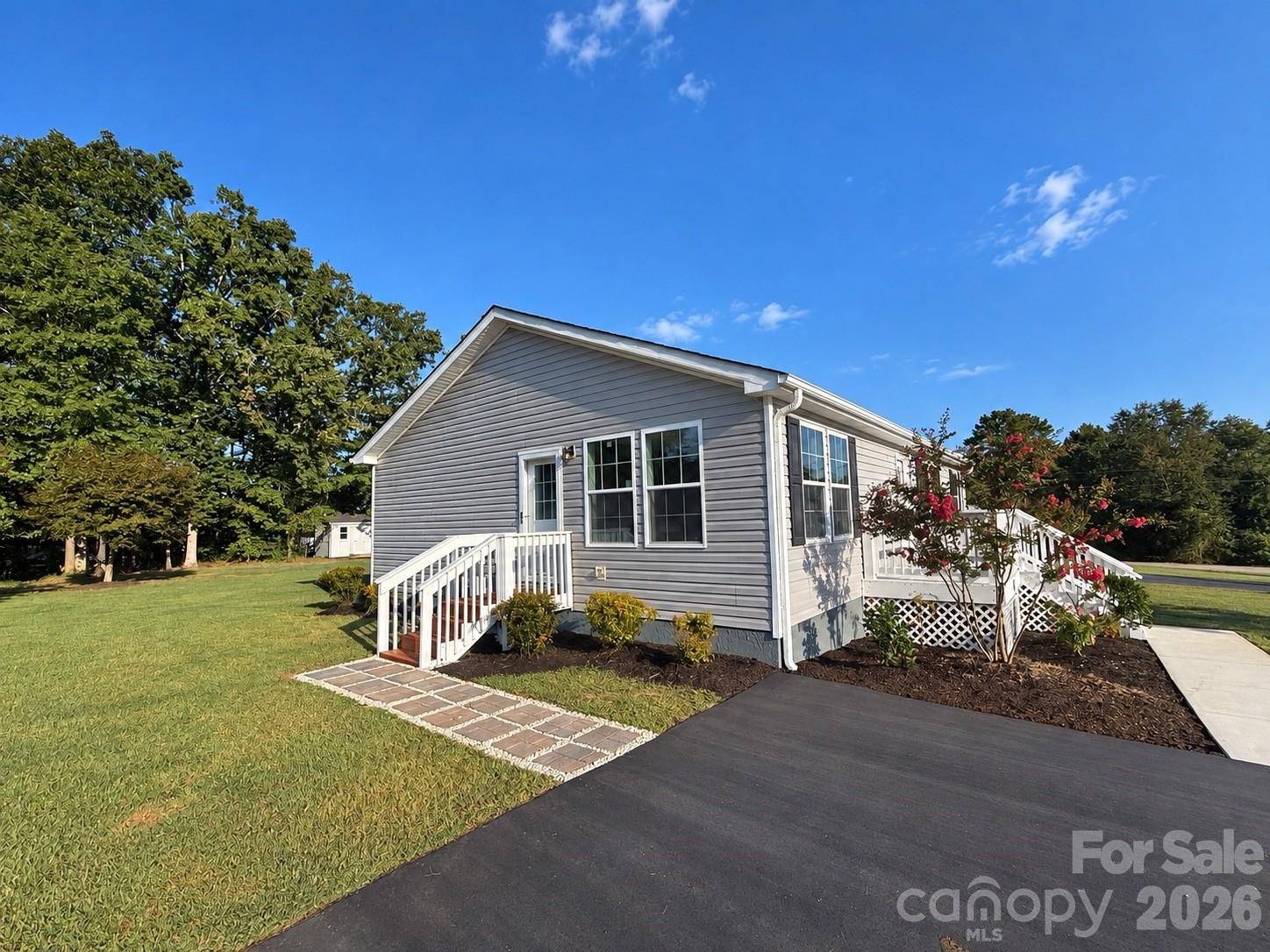 5217 Canterbury DR, Conover, NC 28613