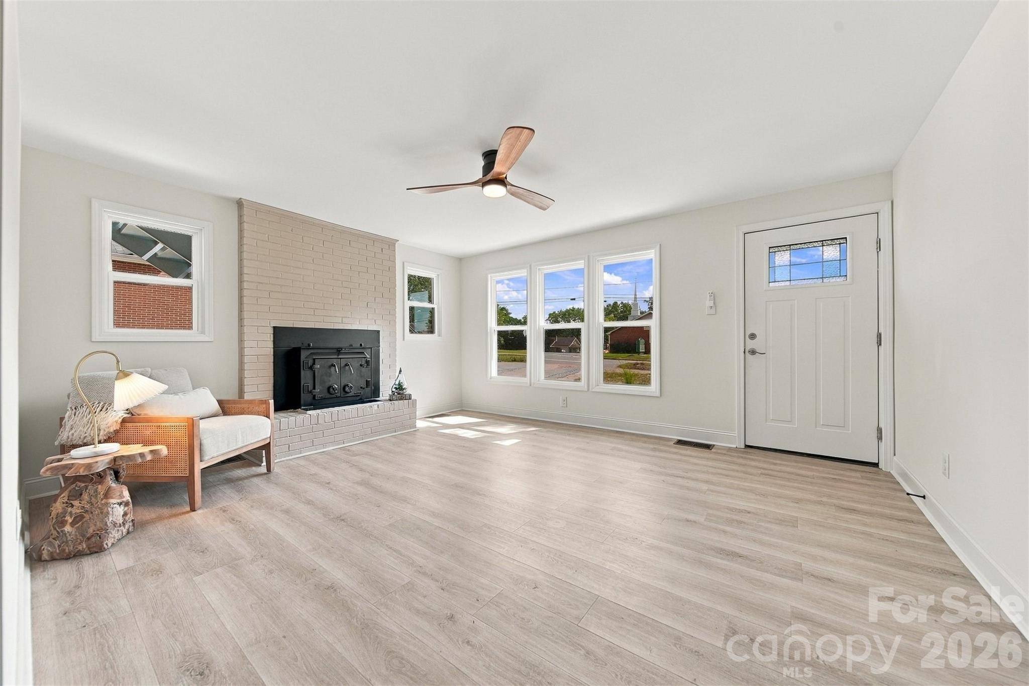 436 N Green ST, Morganton, NC 28655