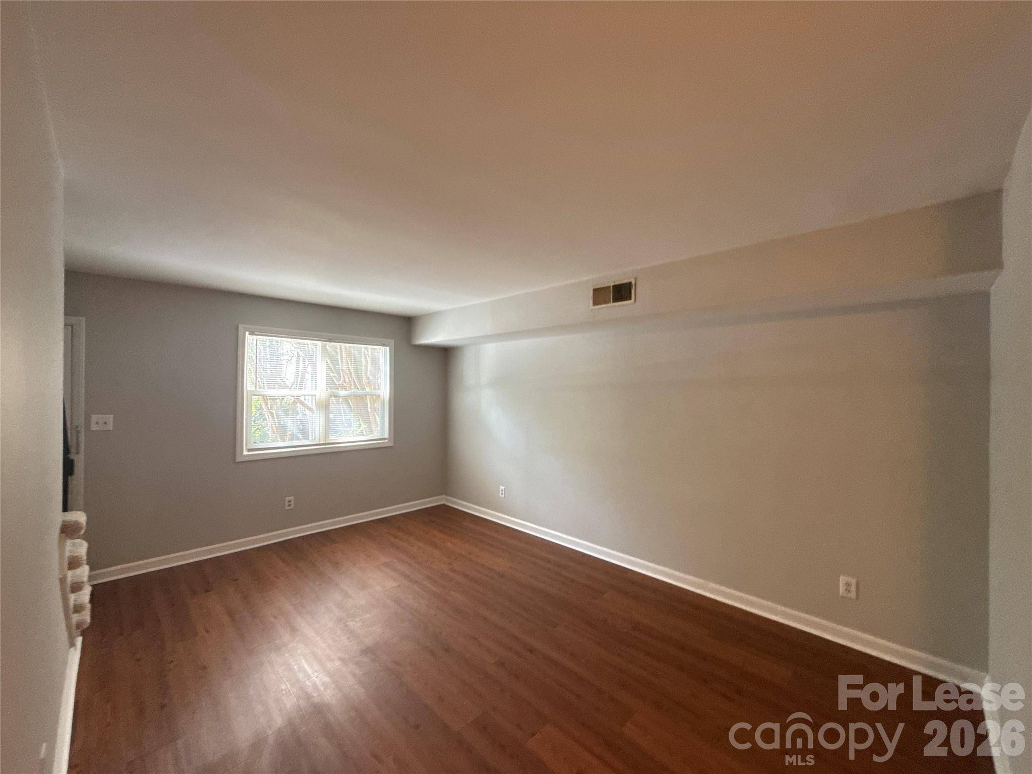 1613 N Sharon Amity RD #D, Charlotte, NC 28205