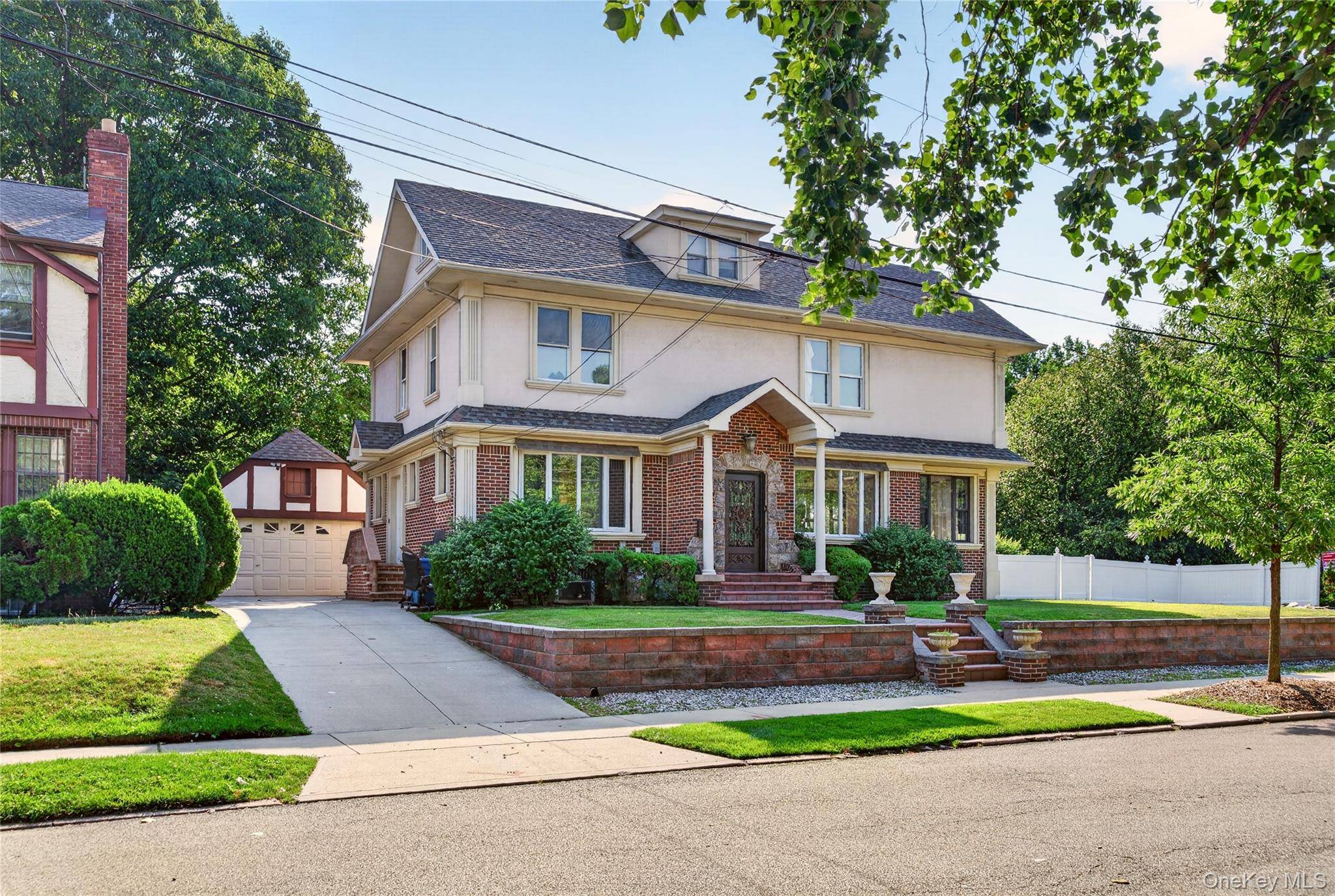 8433 Wareham PL, Jamaica, NY 11432