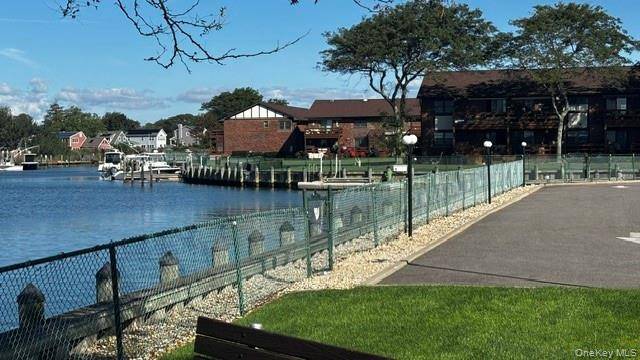331 Mariners WAY, Copiague, NY 11726