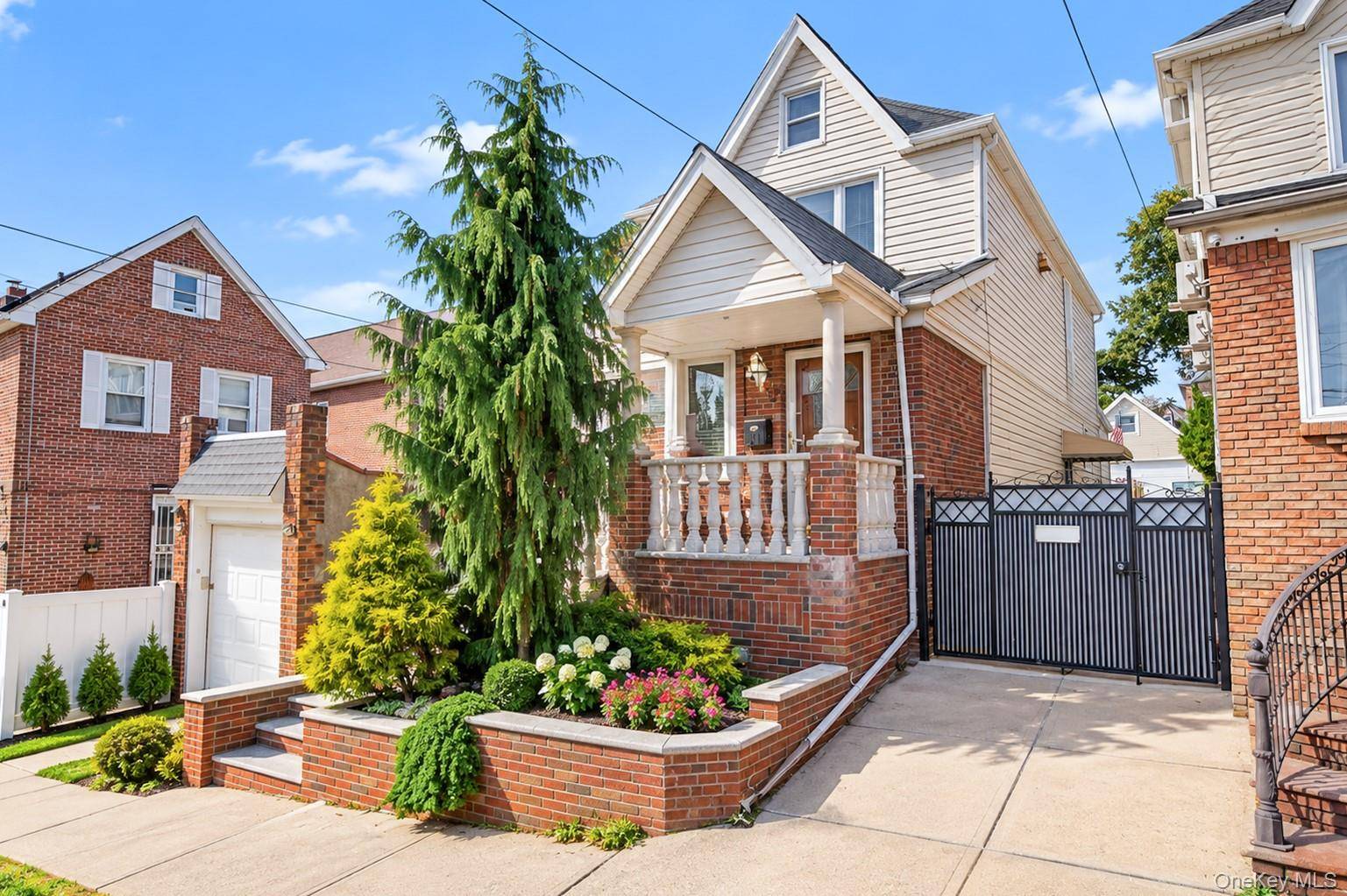 6511 Claran CT, Maspeth, NY 11378