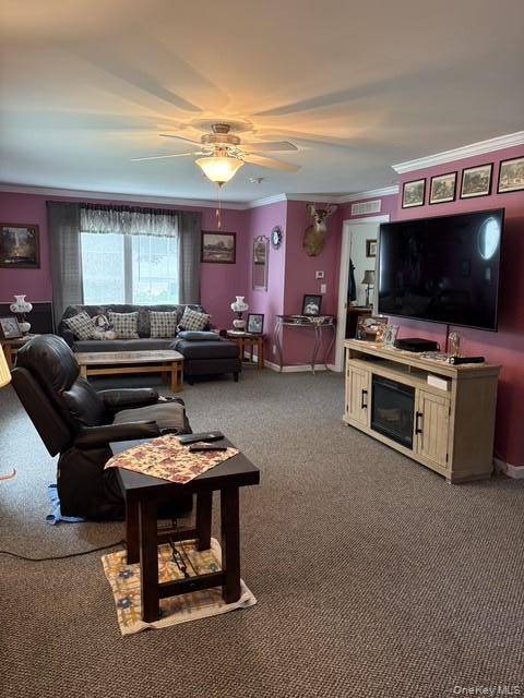 20 Cardinal Rd #89, Hyde Park, NY 12538