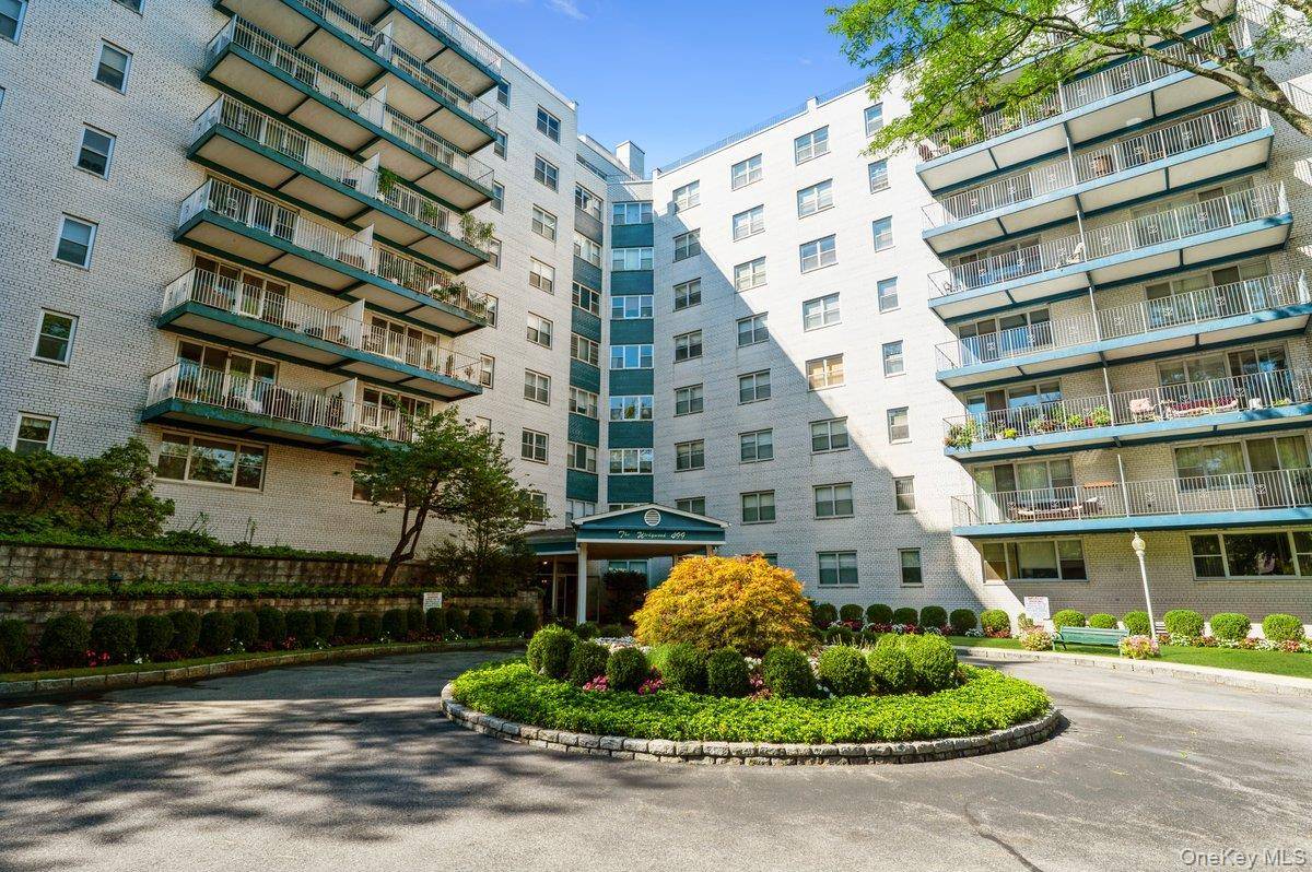 499 N Broadway #3A, White Plains, NY 10603