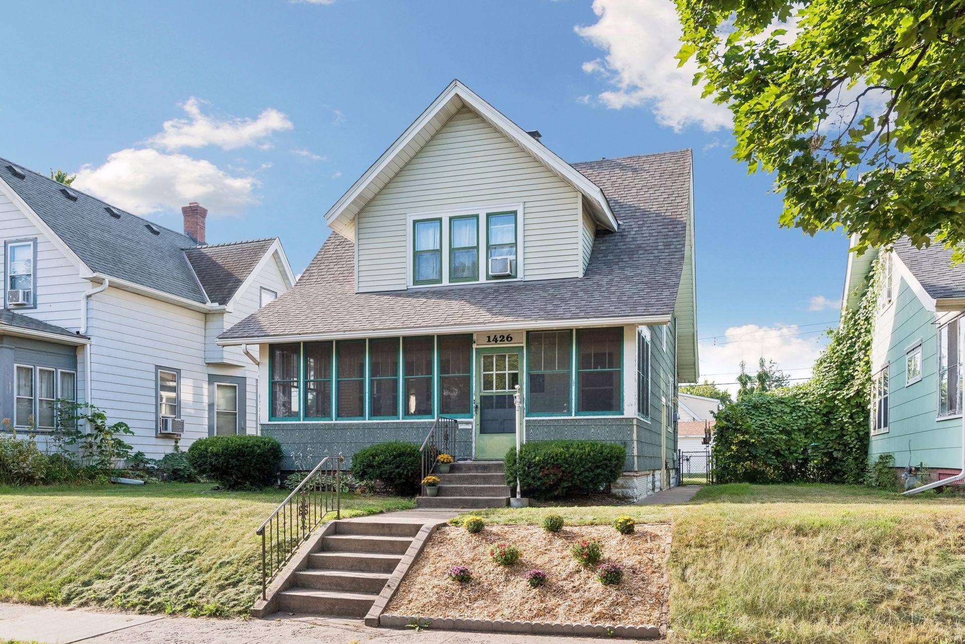 1426 Edmund AVE, Saint Paul, MN 55104