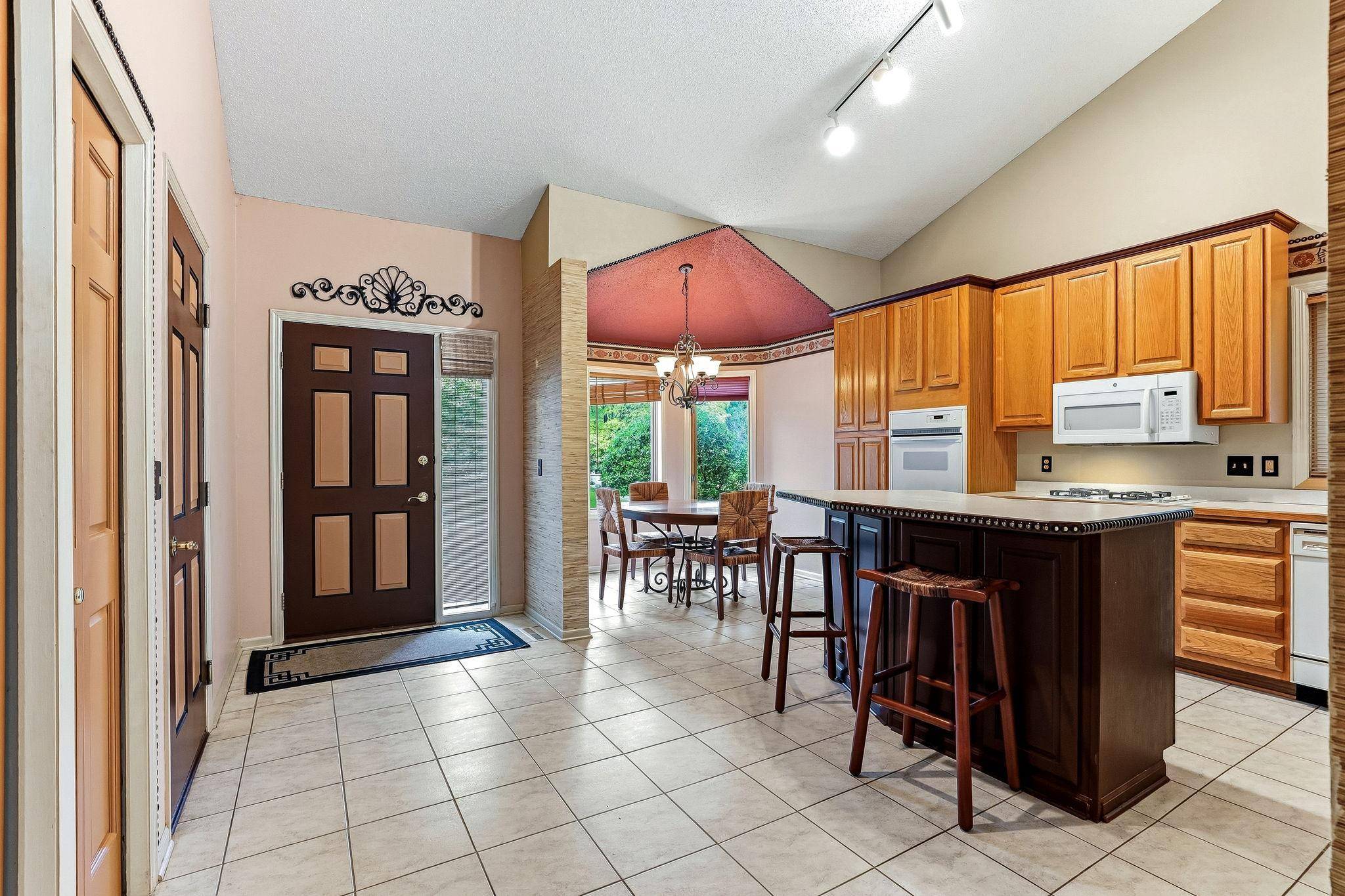 5968 Bren CIR, Minnetonka, MN 55343