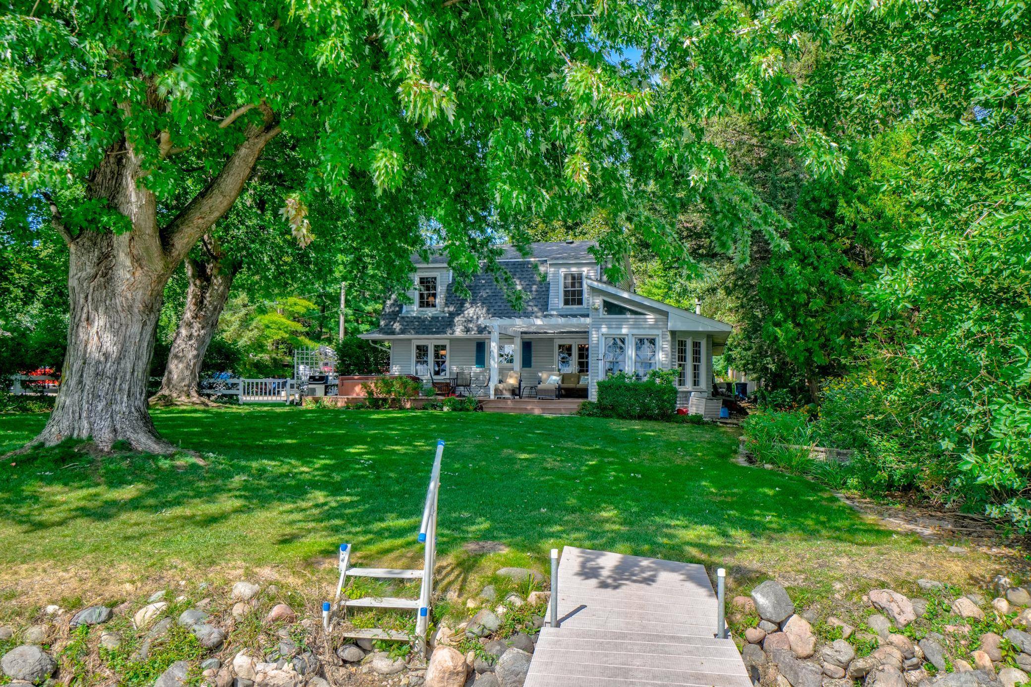 21992 Jason AVE N, Forest Lake, MN 55025