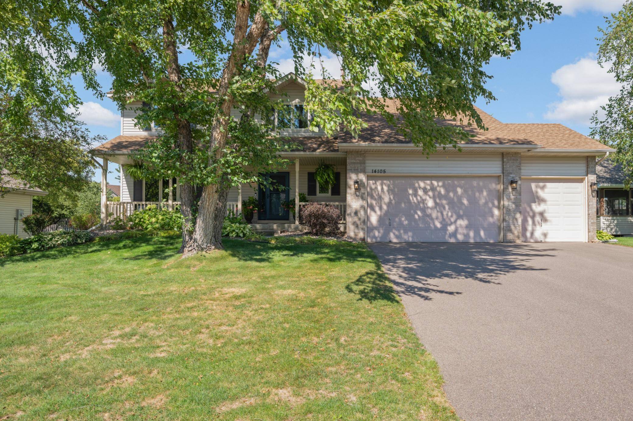 14105 Forest LN, Apple Valley, MN 55124
