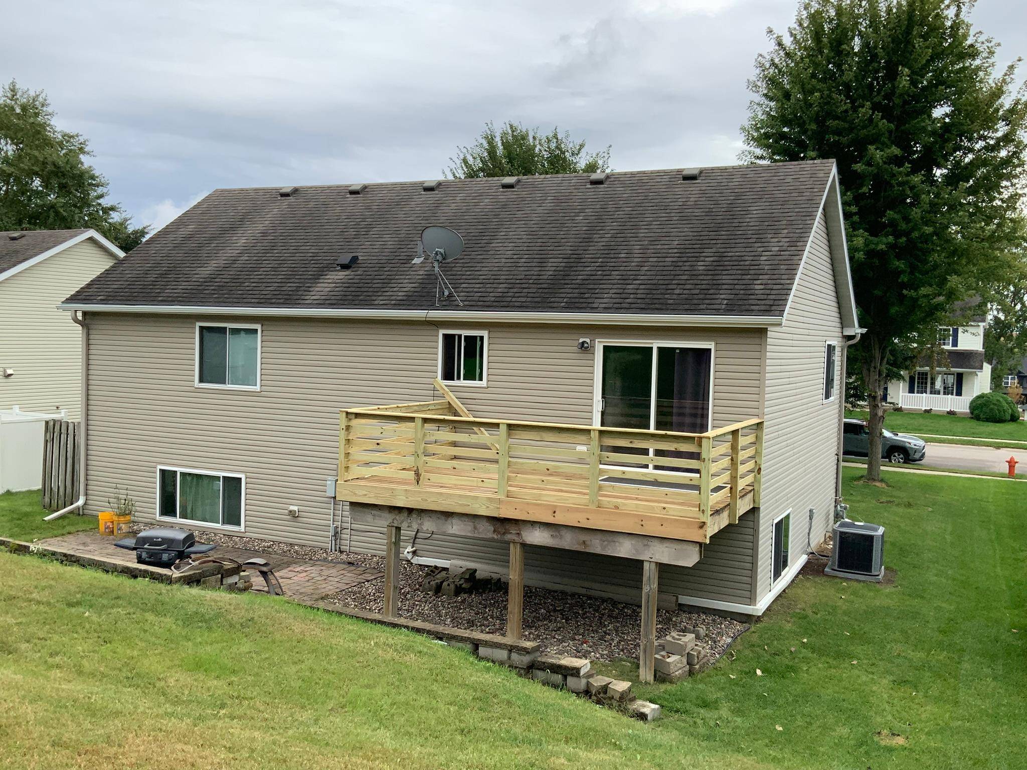 5261 51st ST NW, Rochester, MN 55901