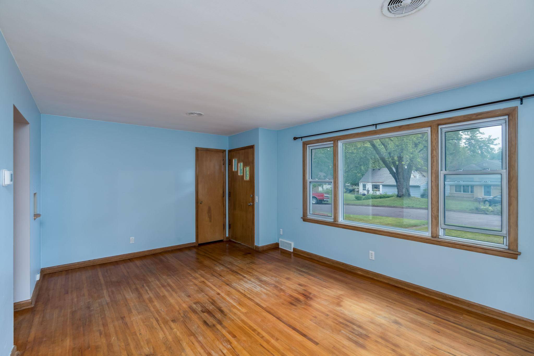 13 Southview DR, Mankato, MN 56001
