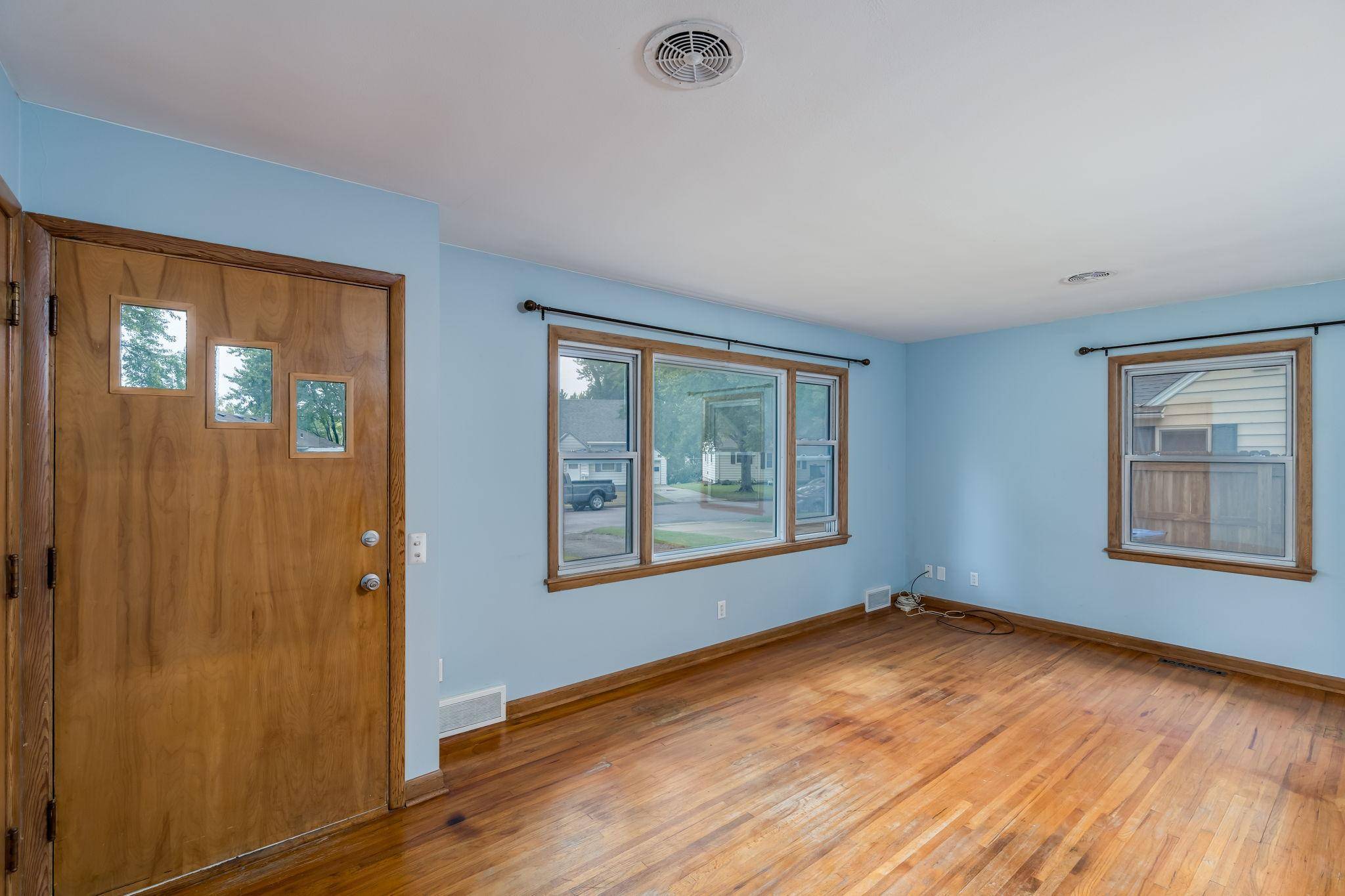 13 Southview DR, Mankato, MN 56001