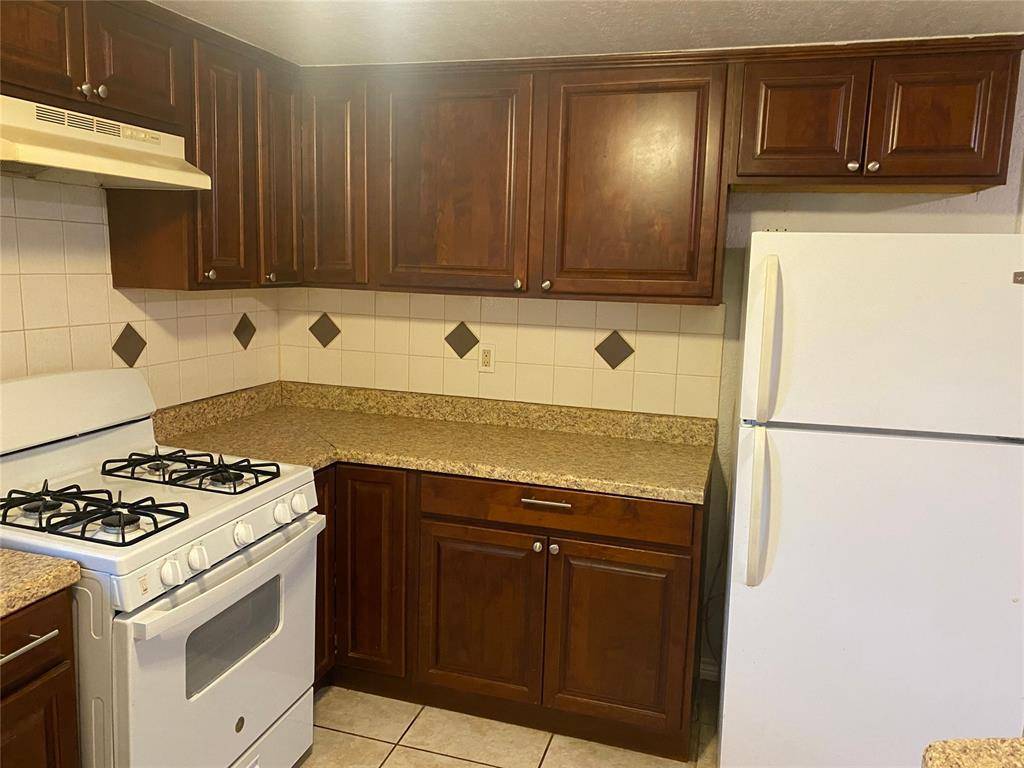 216 NE 4th ST #216, 218, Blanchard, OK 73010