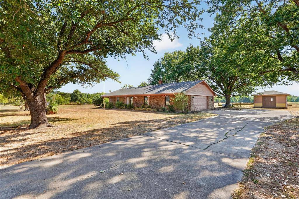 3048 Fm 36 S, Caddo Mills, TX 75135