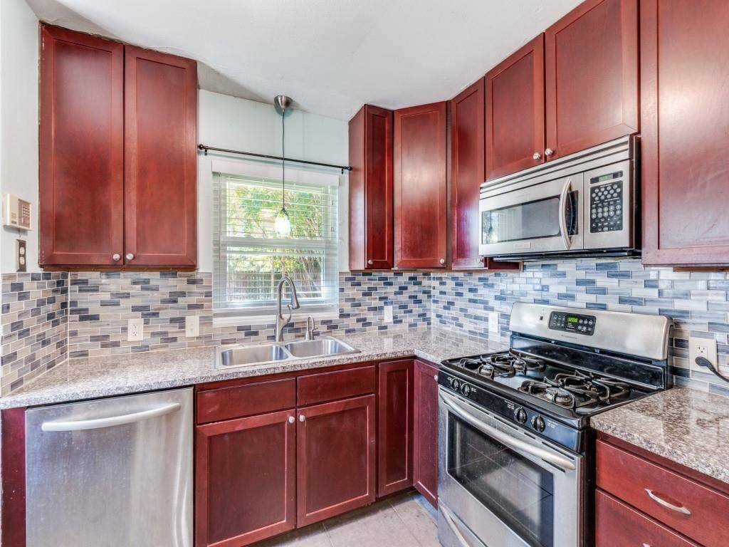 6150 Ravendale Lane, Dallas, TX 75214