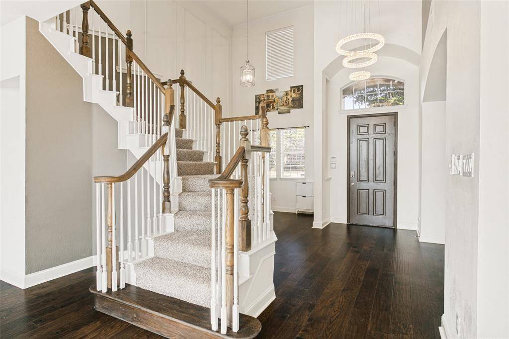 9028 Bottlebrush Lane, Irving, TX 75063