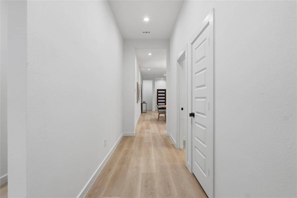 817 Brooks Avenue, Dallas, TX 75208