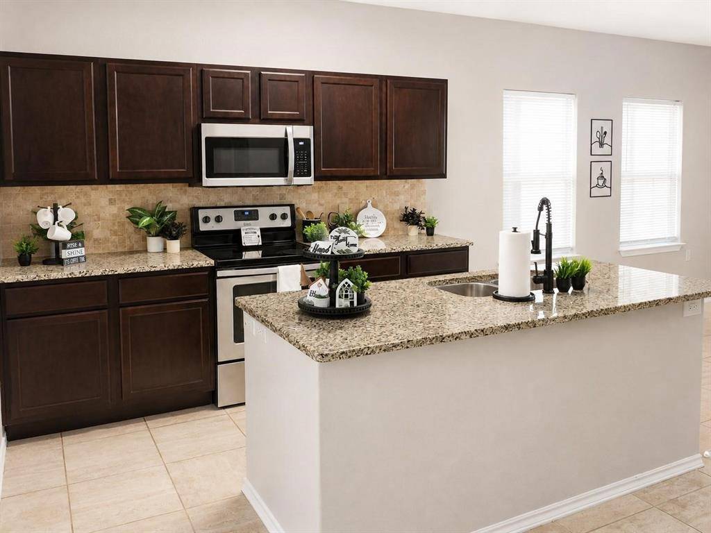 2021 Meadow Park Drive, Princeton, TX 75407