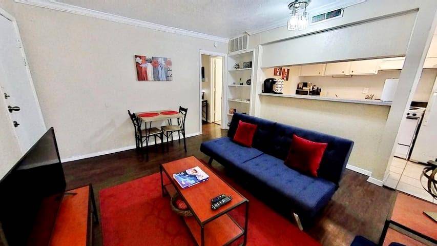 4040 Brown Street #8, Dallas, TX 75219