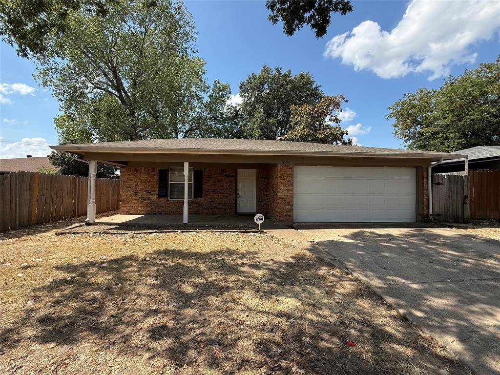 1407 La Fonda Drive, Seagoville, TX 75159