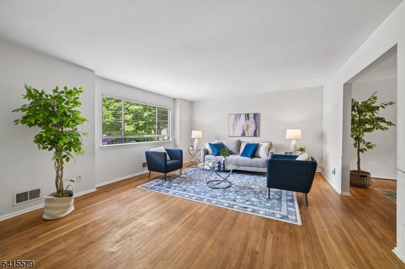 38 Park Street #11C, Florham Park Boro, NJ 07932