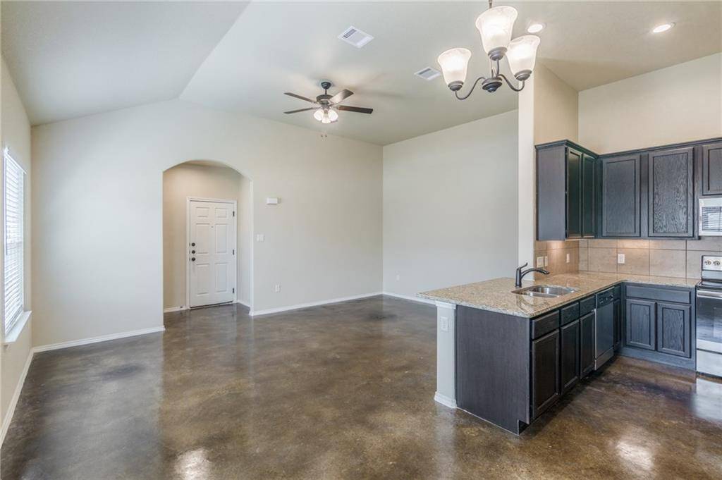 153 Samuel DR #B, Buda, TX 78610