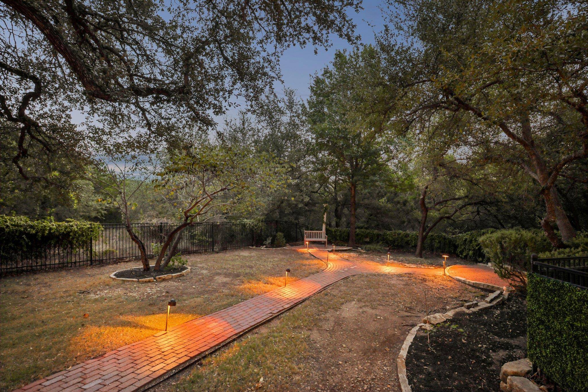 11400 Woodland Hills TRL, Austin, TX 78732