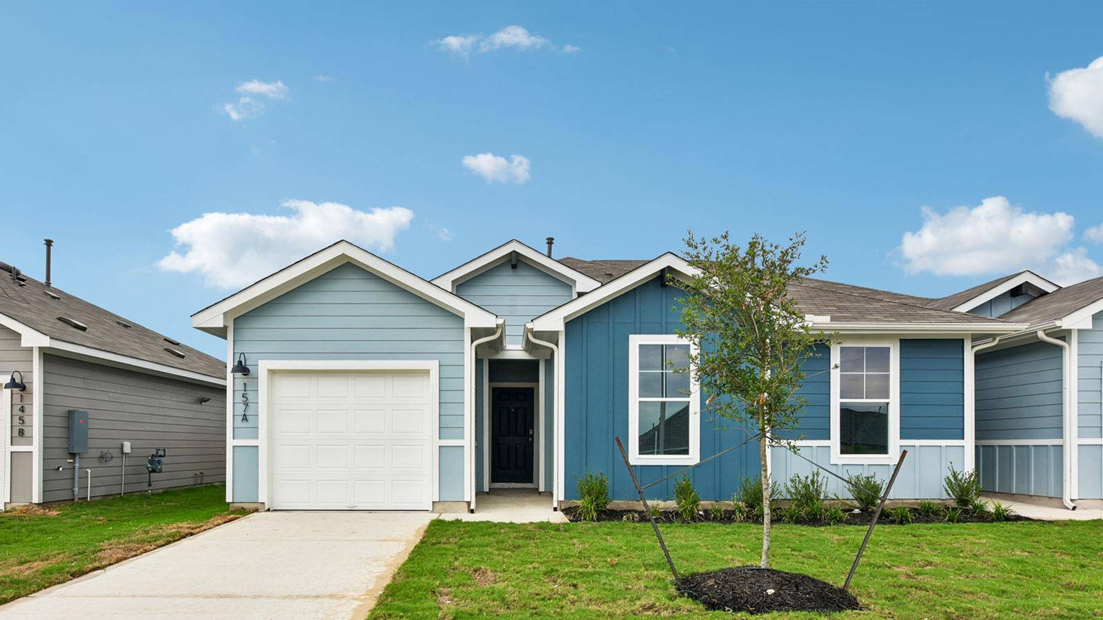 157A Harrison XING, Uhland, TX 78640